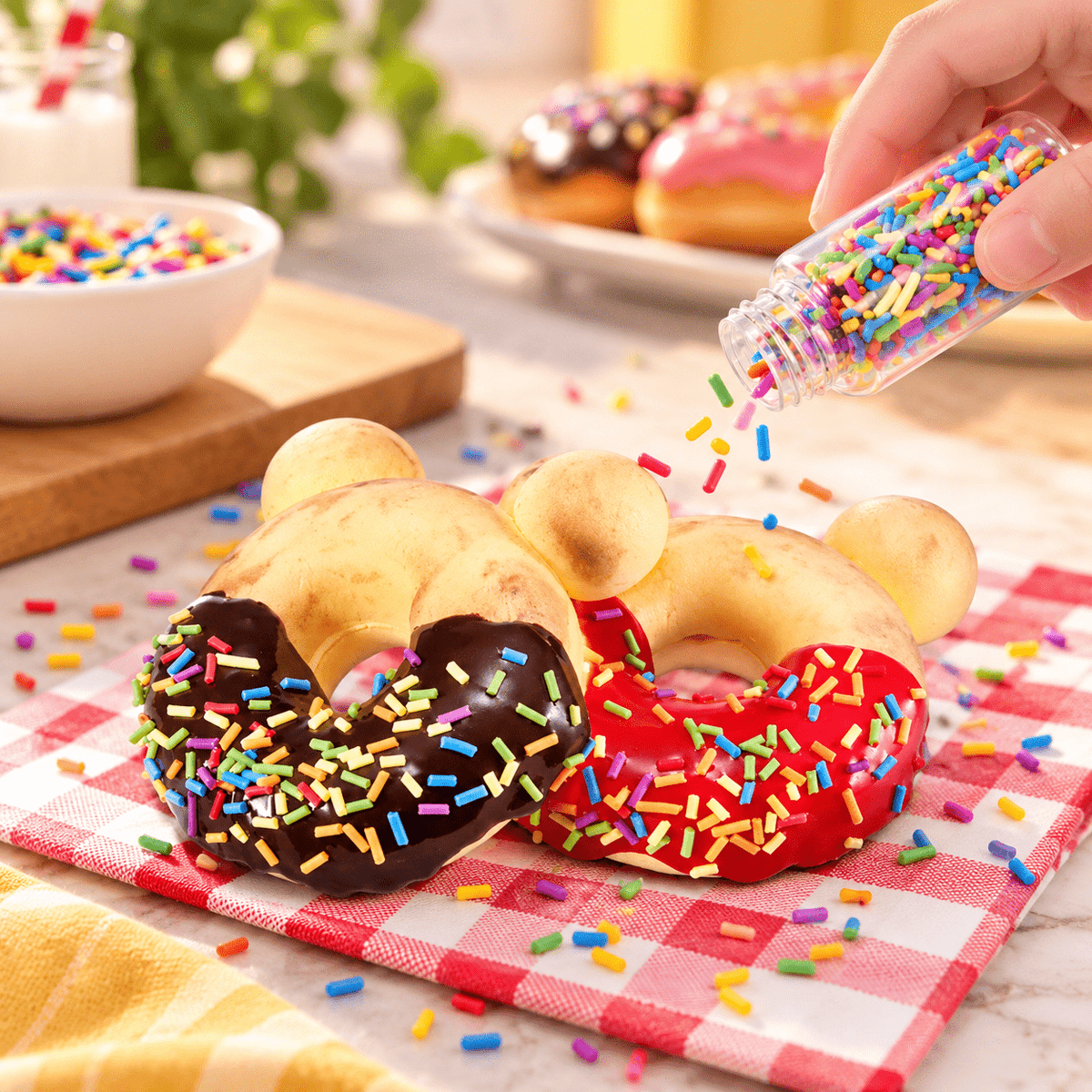 Slime Mart Disney Shopping Bag Winnie the Pooh Donuts by ZURU – DIY Slime Kit, Pack of 2 — 1 Pack