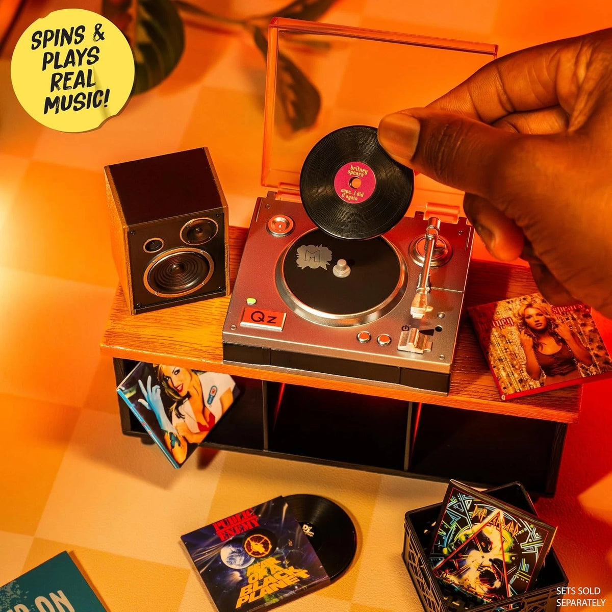 MGA's Miniverse Real Music Record Player Mini Collectibles Mini Playable Record