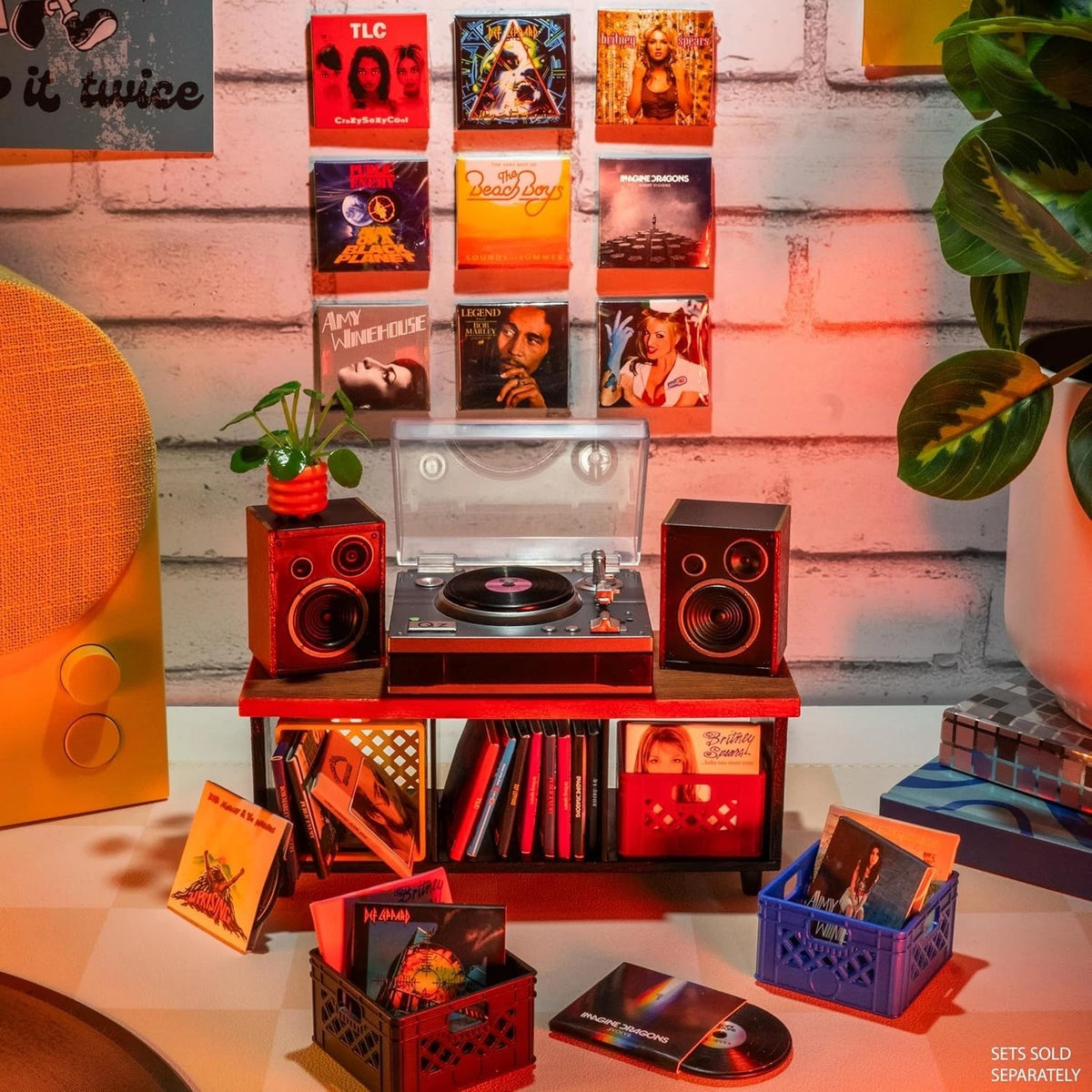 MGA's Miniverse Real Music Record Player Mini Collectibles Mini Playable Record