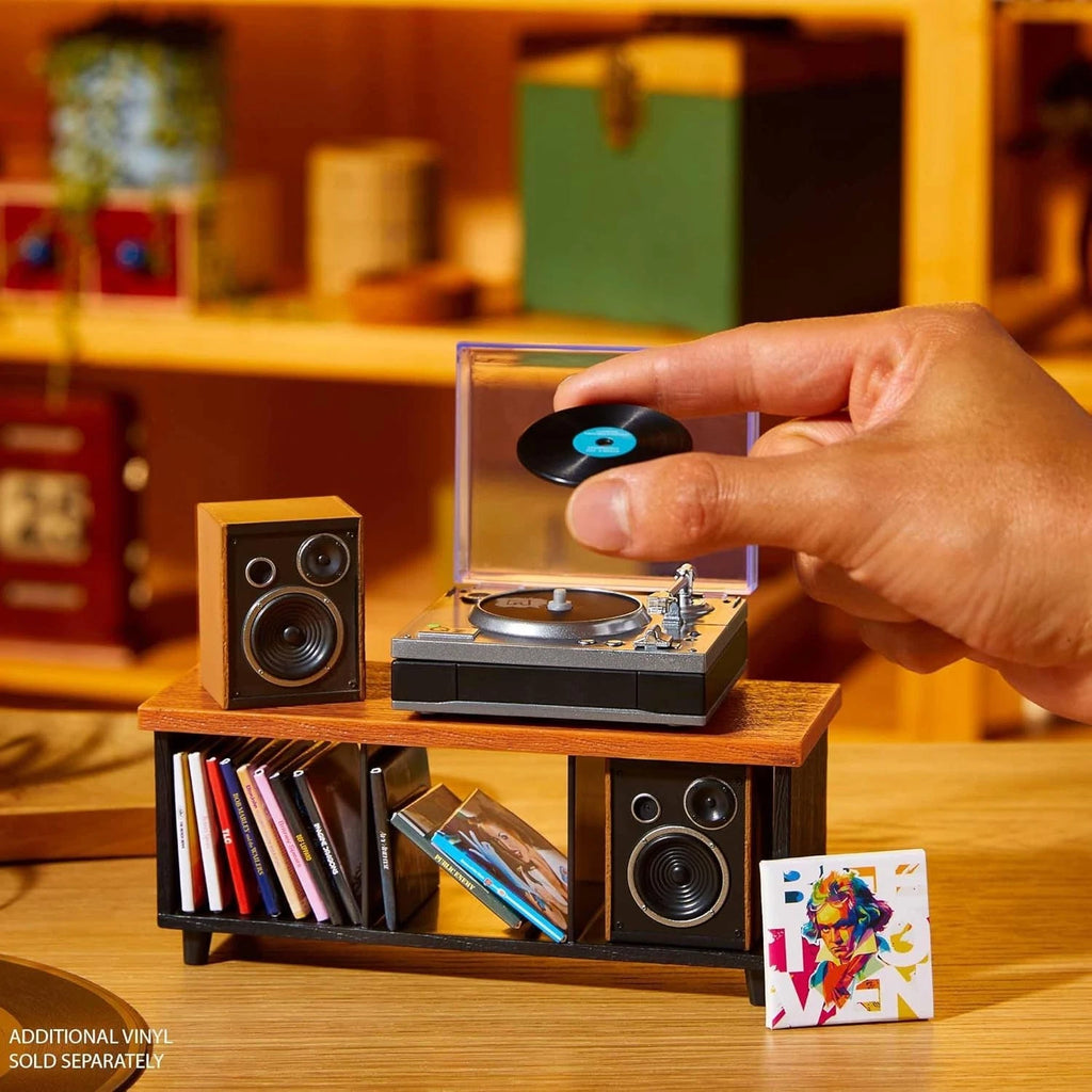 MGA's Miniverse Real Music Record Player Mini Collectibles Mini Playable Record